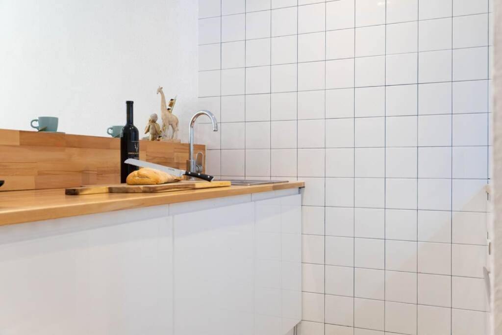 Luxury Apartment Puerta Del Sol City Center Gran Via With Ac Madrid Exterior photo